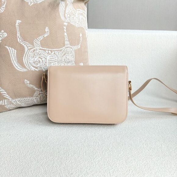 Celine Women Pre-Loved Bag Very Good Condition - Picture 3 of 8